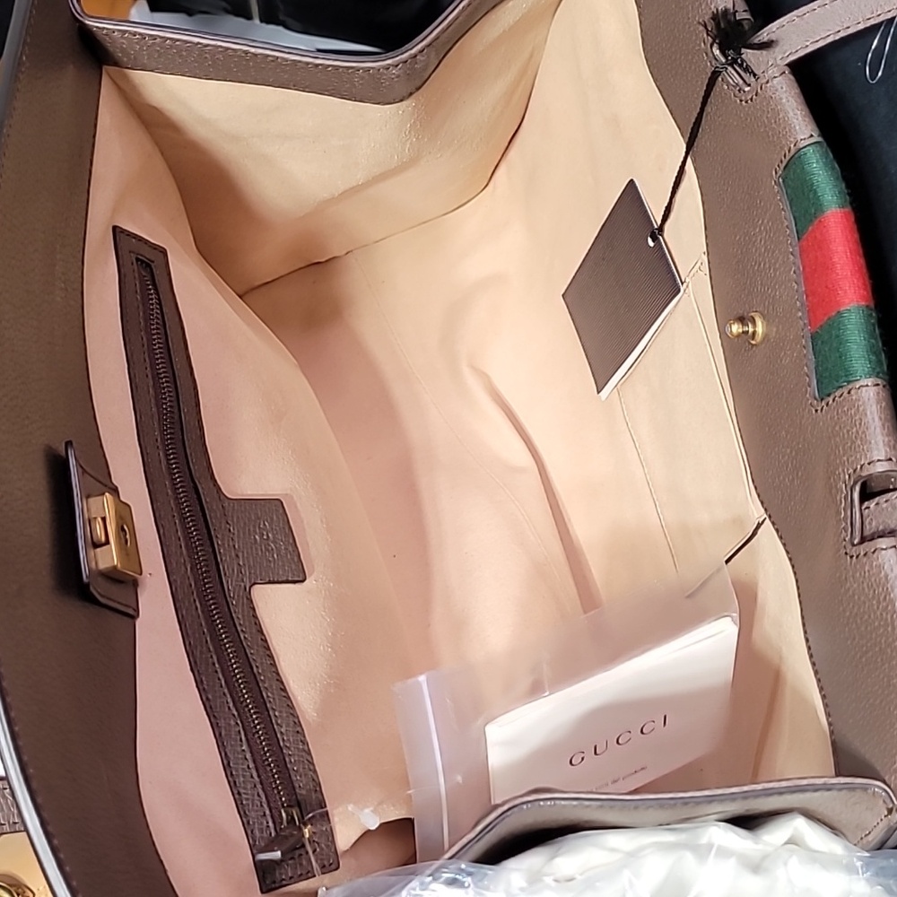 Gucci Sherry Line GG Canvas  Bag GM - Picture 15 of 16